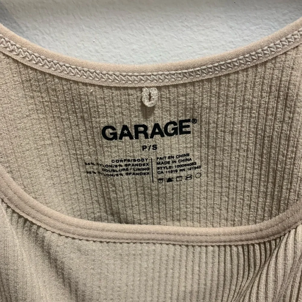 top - Picture 3 of 3